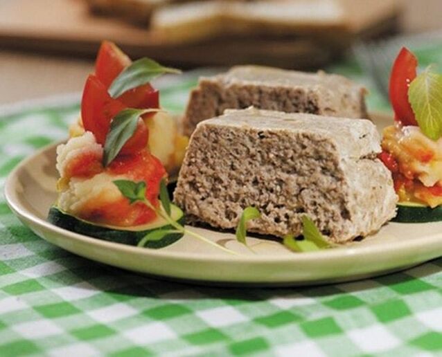 With the diagnosis of pancreatic pancreatitis, you can steam meat pudding